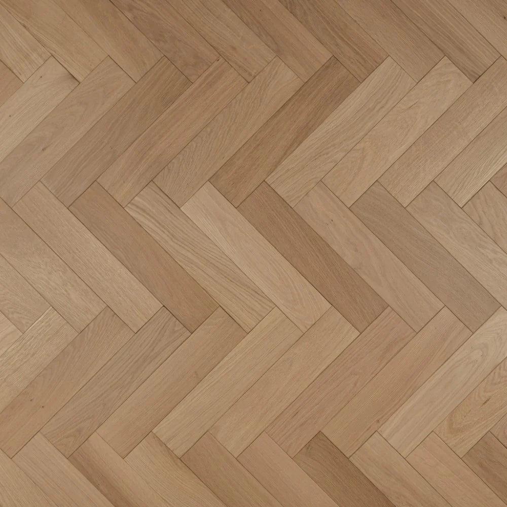 Herringbone Engineered Oak Parquet blocks, size 15/4x90x400mm AB Grade Invisible Oiled