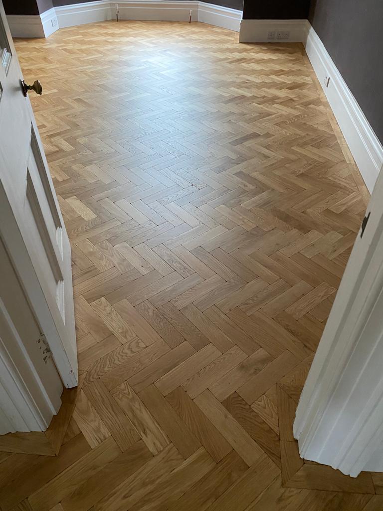 Rustic Solid Oak Parquet Blocks Tumbled Tongue & Groove Hardwax Oil size 16/22 x 70x280mm